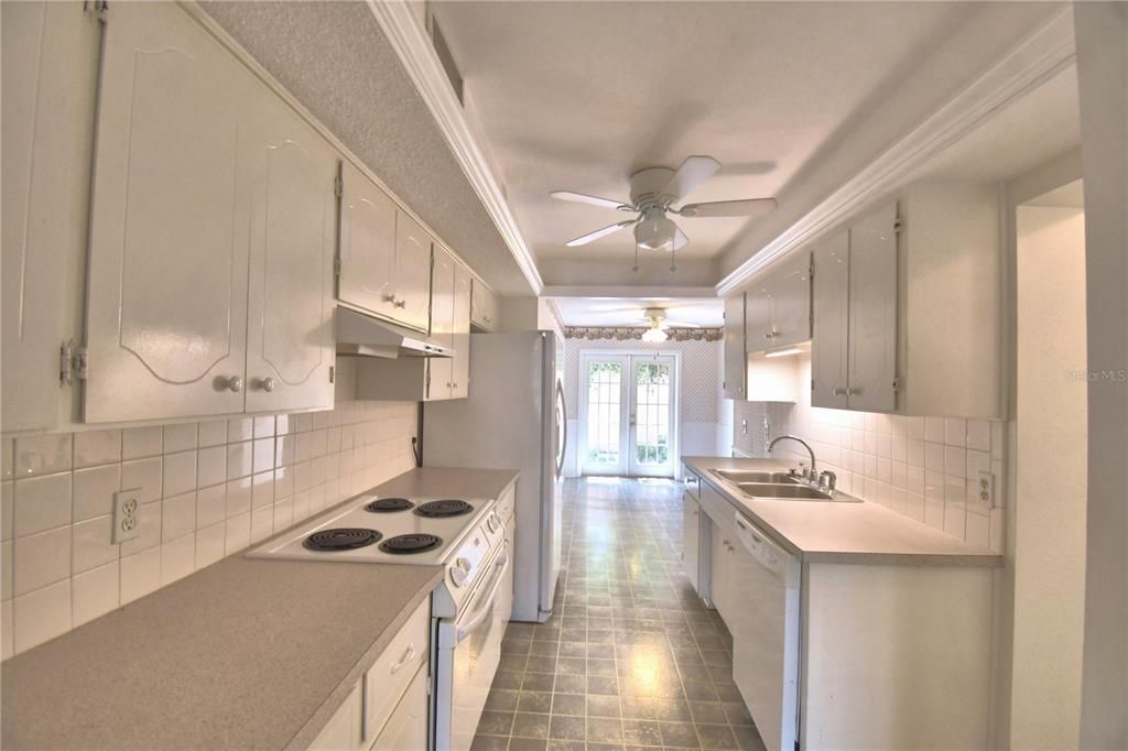 En Venta: $215,000 (3 camas, 2 baños, 1549 Pies cuadrados)