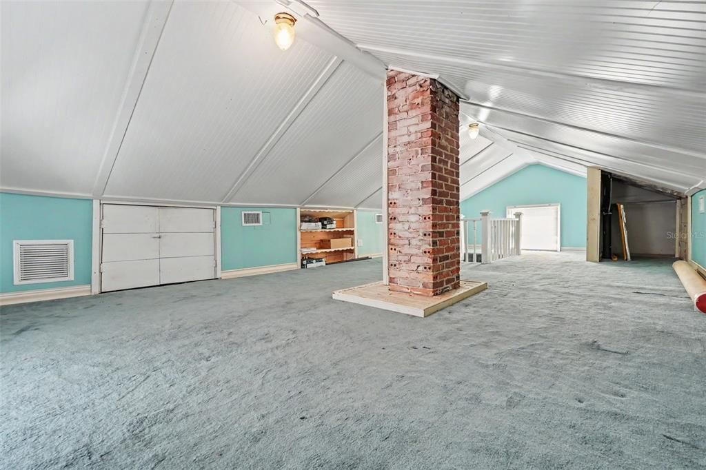 На продажу: $499,000 (3 спален, 1 ванн, 2433 Квадратных фут)