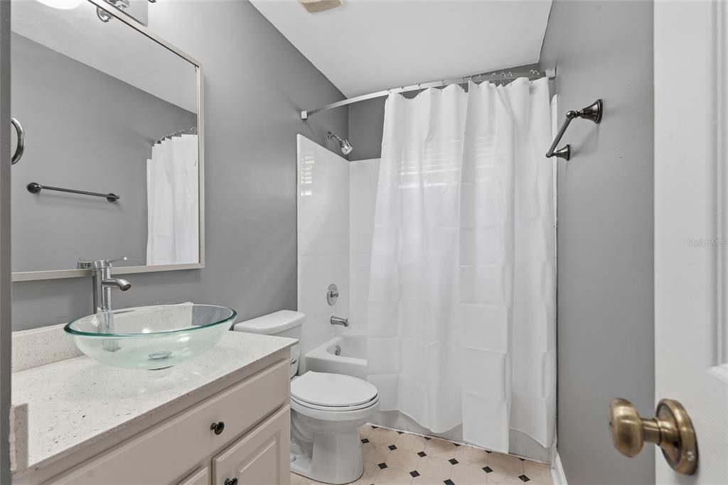 For Sale: $349,000 (3 beds, 2 baths, 1430 Square Feet)