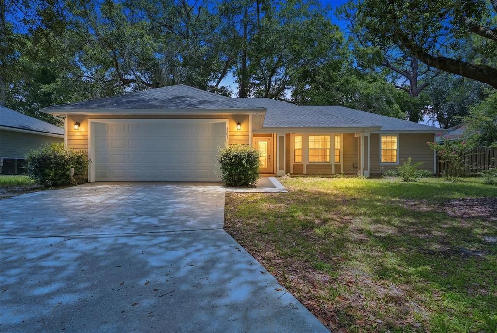For Sale: $349,000 (3 beds, 2 baths, 1430 Square Feet)