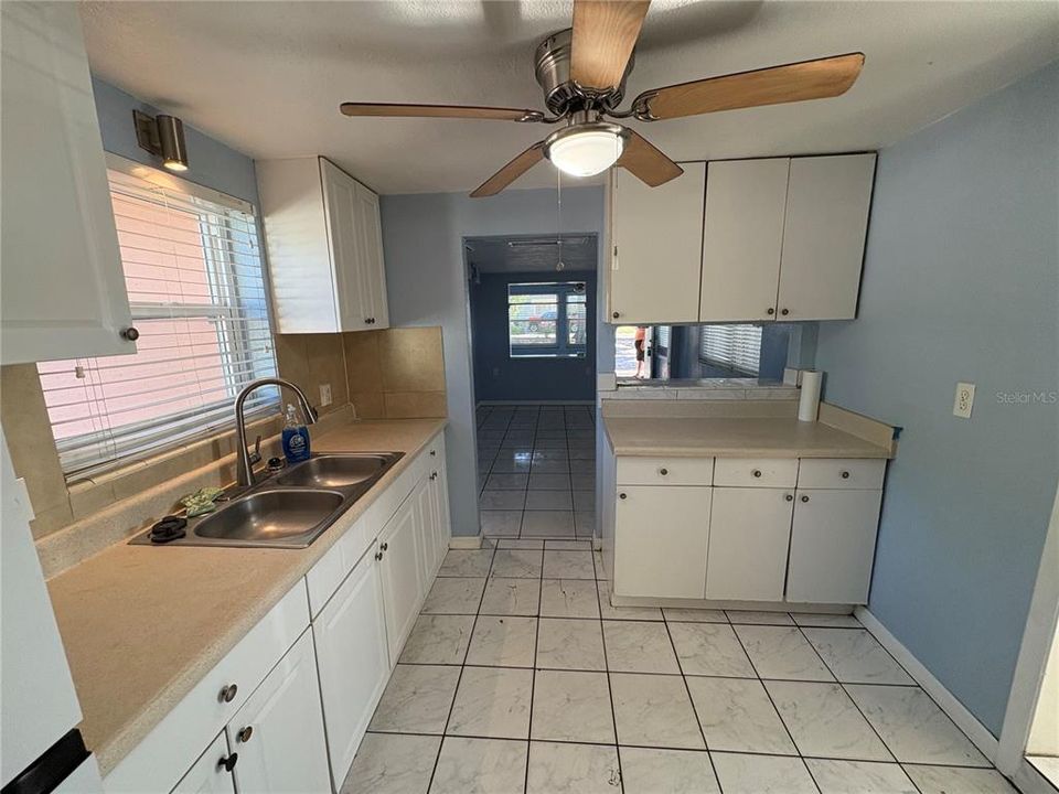 En Venta: $275,000 (2 camas, 1 baños, 959 Pies cuadrados)