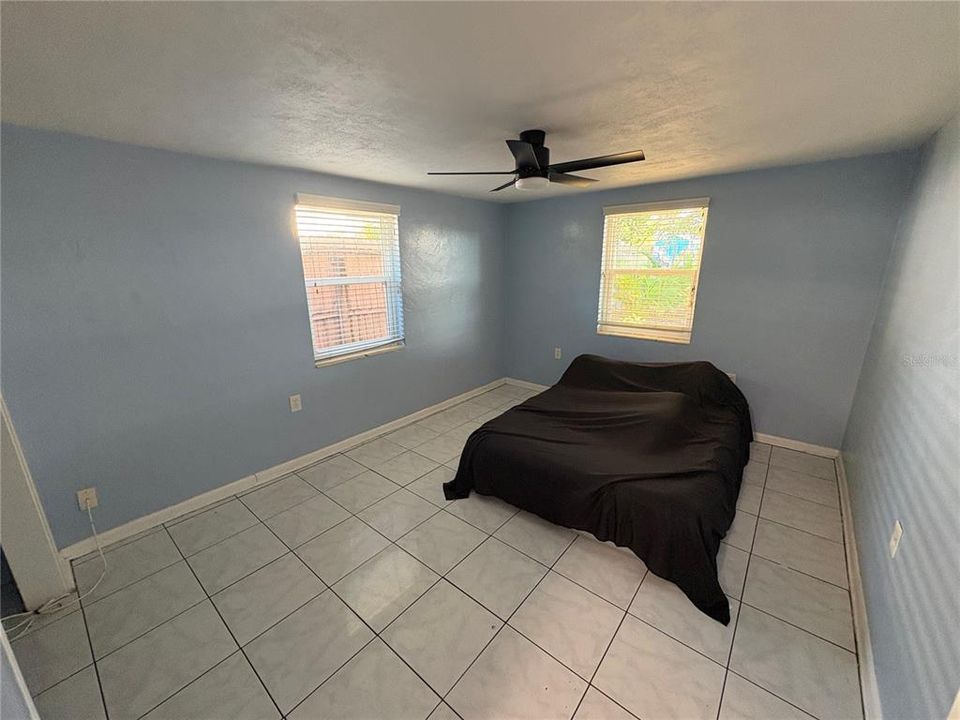 En Venta: $275,000 (2 camas, 1 baños, 959 Pies cuadrados)