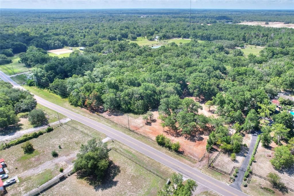 На продажу: $589,900 (14.57 acres)