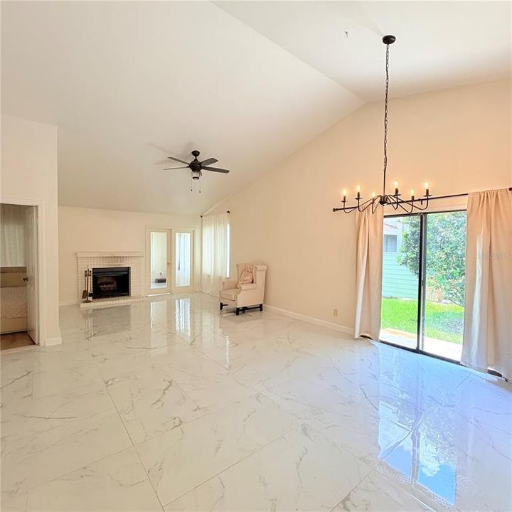 For Rent: $2,500 (3 beds, 2 baths, 1730 Square Feet)