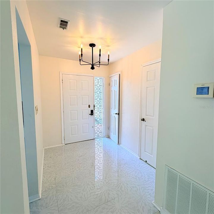 For Rent: $2,500 (3 beds, 2 baths, 1730 Square Feet)