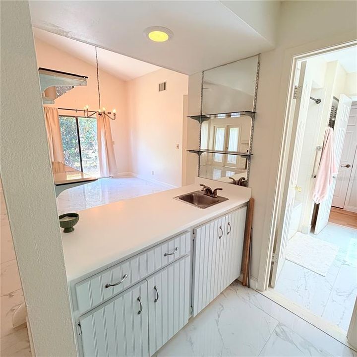 For Rent: $2,500 (3 beds, 2 baths, 1730 Square Feet)