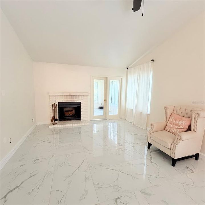 For Rent: $2,500 (3 beds, 2 baths, 1730 Square Feet)