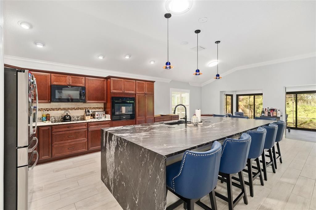 На продажу: $1,199,900 (3 спален, 2 ванн, 2142 Квадратных фут)