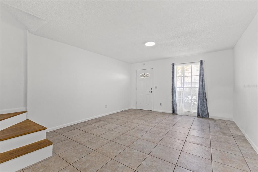 В аренду: $1,975 (2 спален, 2 ванн, 1118 Квадратных фут)