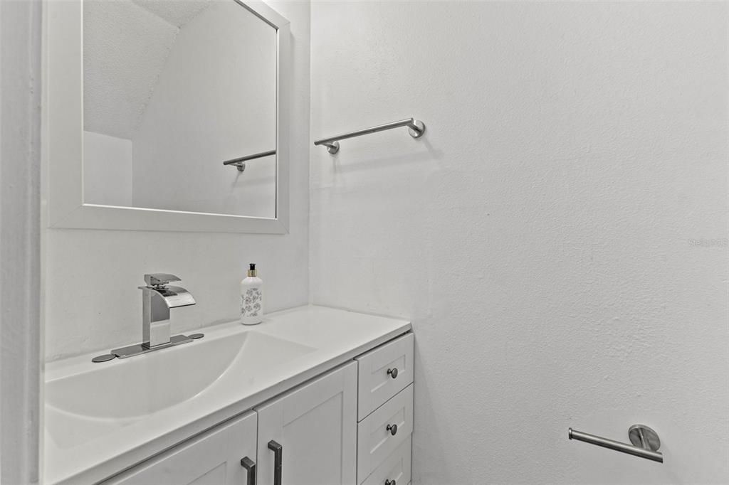 В аренду: $1,975 (2 спален, 2 ванн, 1118 Квадратных фут)