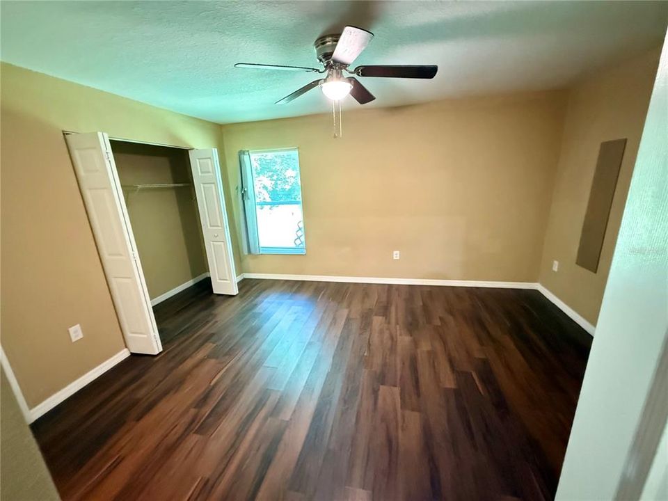 В аренду: $1,300 (2 спален, 2 ванн, 1177 Квадратных фут)