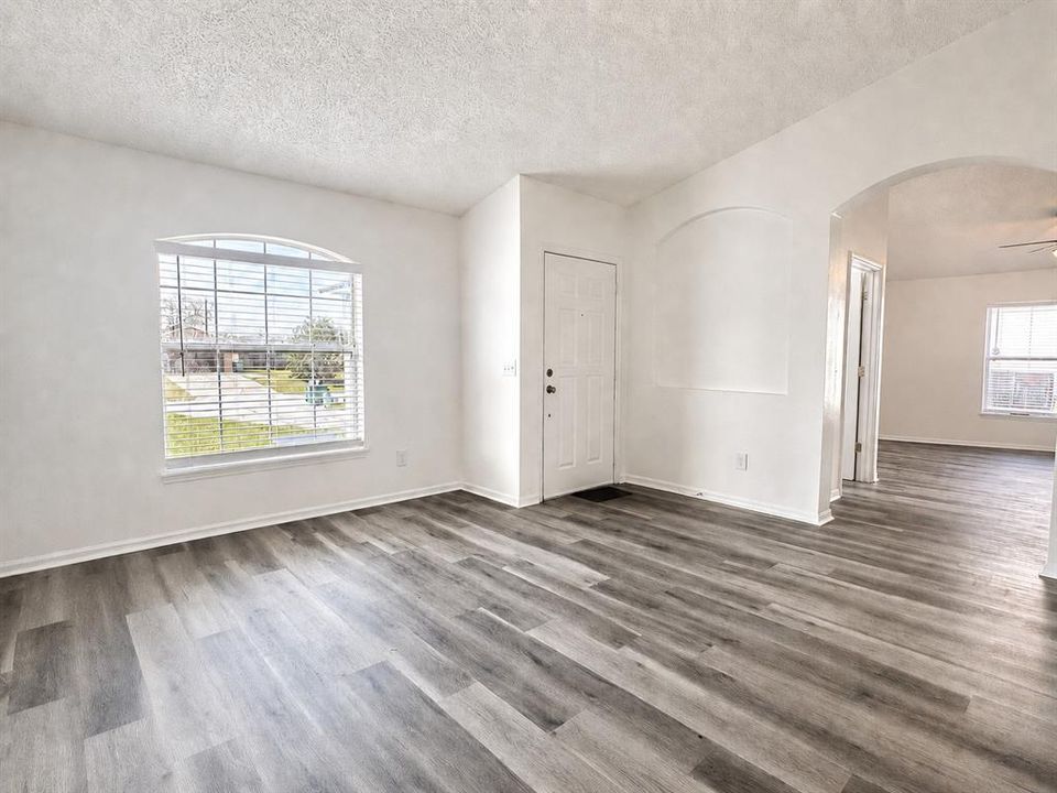 En Renta: $1,925 (3 camas, 2 baños, 1484 Pies cuadrados)