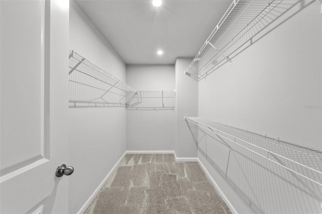 En Venta: $417,500 (3 camas, 2 baños, 2243 Pies cuadrados)