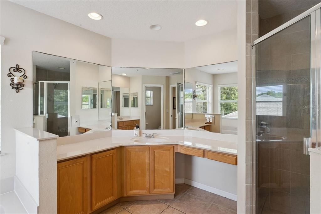 For Sale: $675,000 (4 beds, 3 baths, 2972 Square Feet)