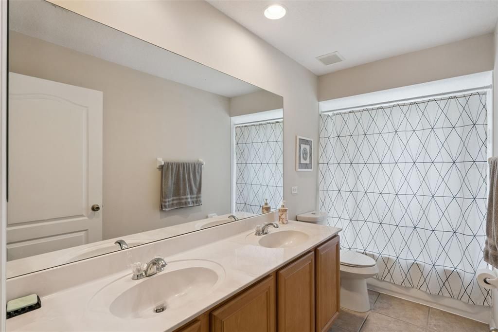 For Sale: $675,000 (4 beds, 3 baths, 2972 Square Feet)