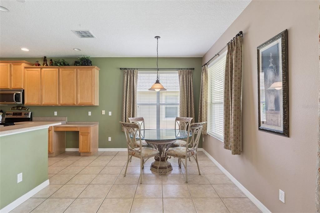 For Sale: $675,000 (4 beds, 3 baths, 2972 Square Feet)