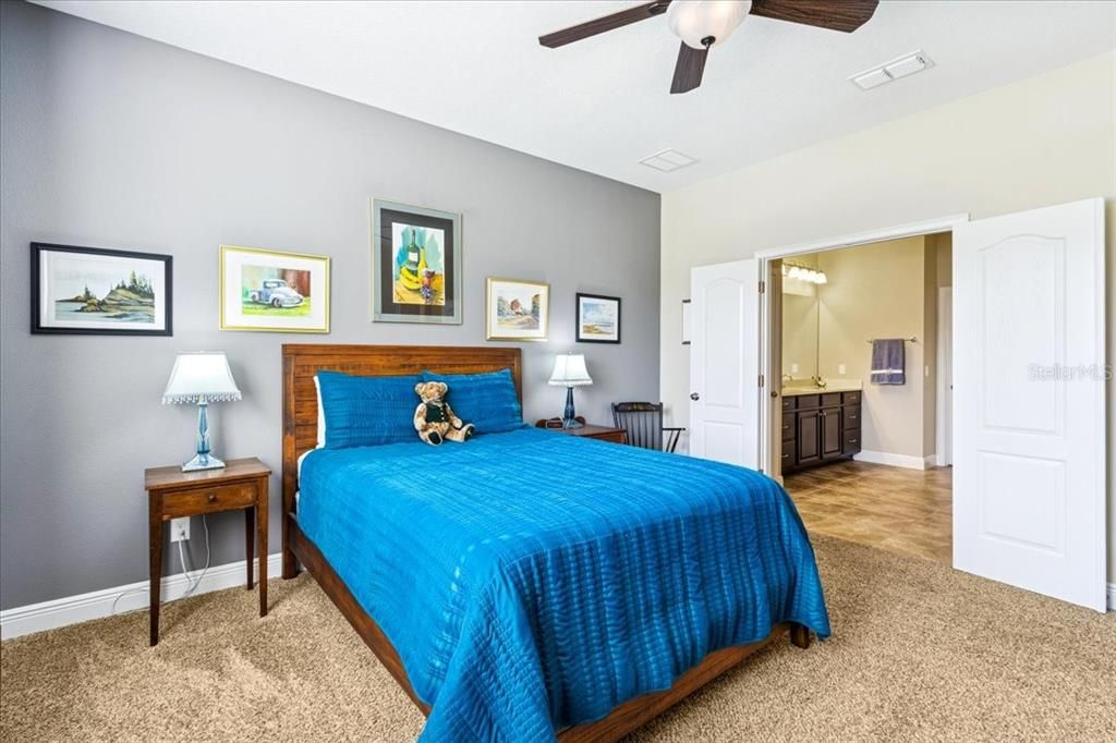For Sale: $574,900 (3 beds, 2 baths, 2099 Square Feet)