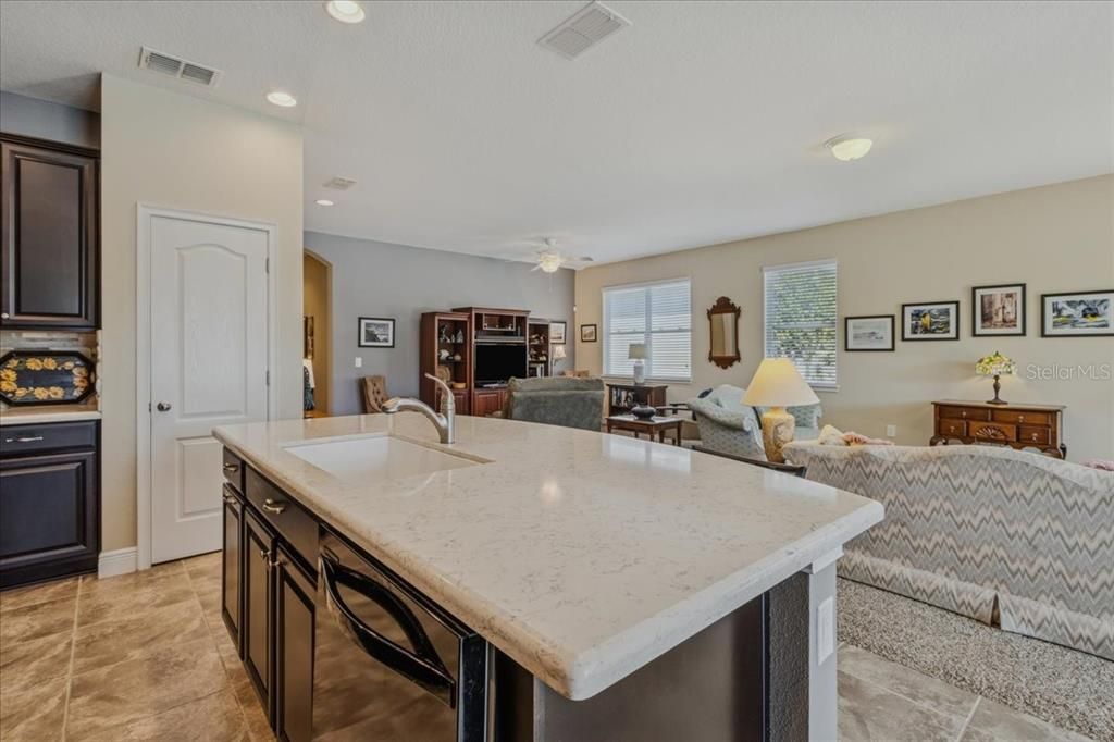 For Sale: $574,900 (3 beds, 2 baths, 2099 Square Feet)