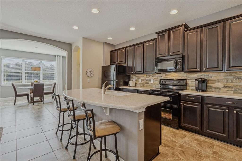 For Sale: $574,900 (3 beds, 2 baths, 2099 Square Feet)