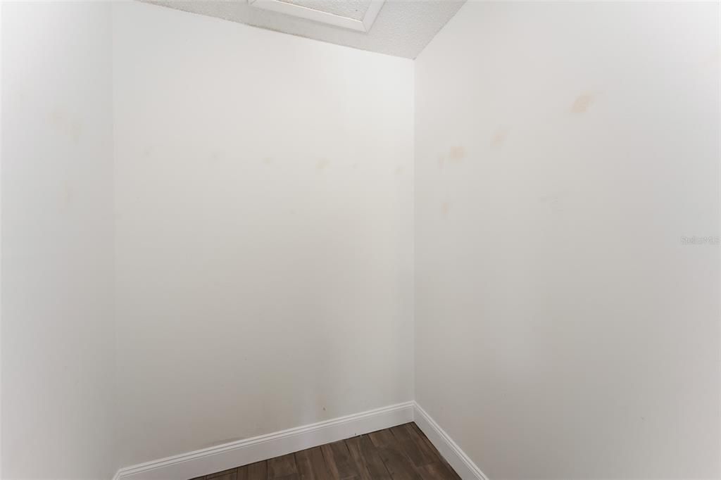 En Venta: $294,900 (2 camas, 2 baños, 981 Pies cuadrados)