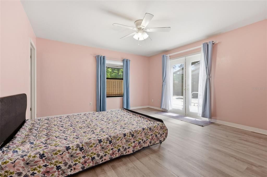 For Sale: $340,000 (3 beds, 2 baths, 1485 Square Feet)