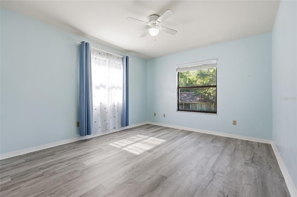 For Sale: $340,000 (3 beds, 2 baths, 1485 Square Feet)