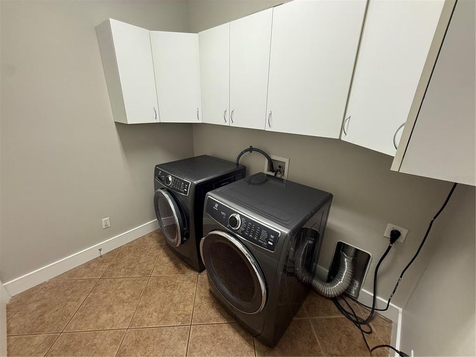 В аренду: $3,200 (4 спален, 2 ванн, 2151 Квадратных фут)