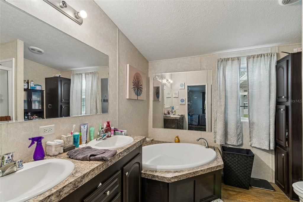 En Venta: $259,900 (3 camas, 2 baños, 1512 Pies cuadrados)