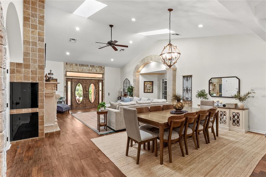 For Sale: $2,195,000 (4 beds, 6 baths, 4410 Square Feet)