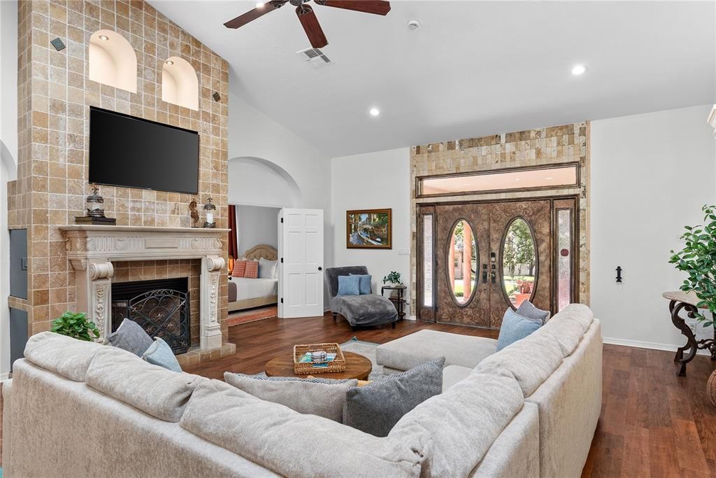 For Sale: $2,195,000 (4 beds, 6 baths, 4410 Square Feet)