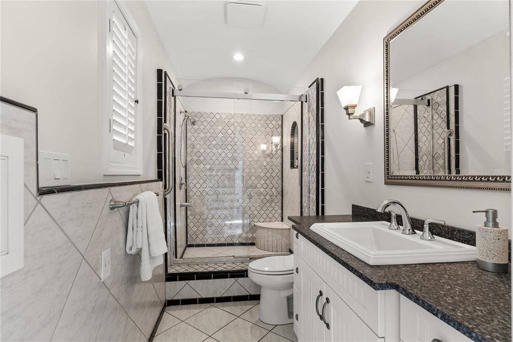 For Sale: $2,195,000 (4 beds, 6 baths, 4410 Square Feet)