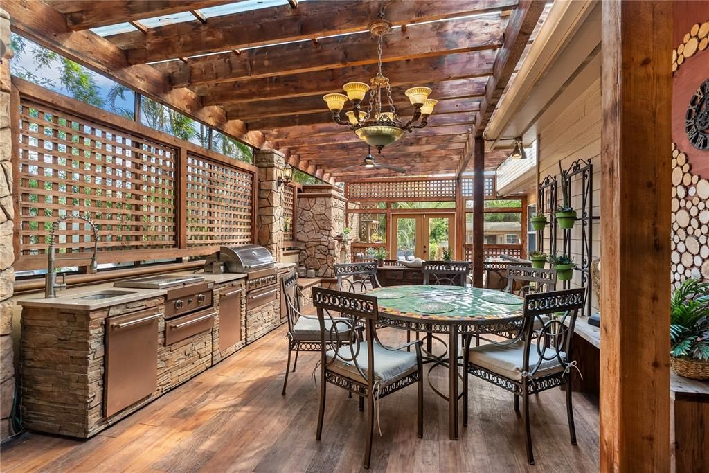For Sale: $2,195,000 (4 beds, 6 baths, 4410 Square Feet)