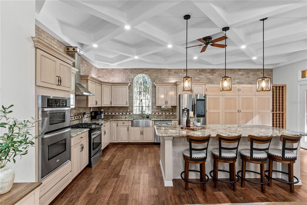 For Sale: $2,195,000 (4 beds, 6 baths, 4410 Square Feet)