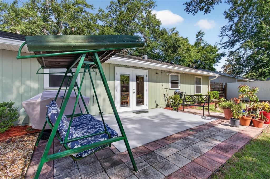 На продажу: $289,900 (3 спален, 2 ванн, 1340 Квадратных фут)