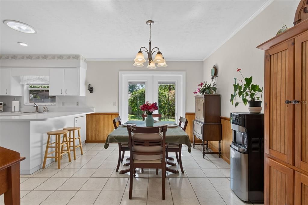 На продажу: $289,900 (3 спален, 2 ванн, 1340 Квадратных фут)