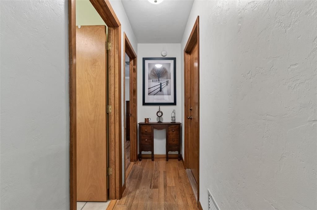 На продажу: $289,900 (3 спален, 2 ванн, 1340 Квадратных фут)