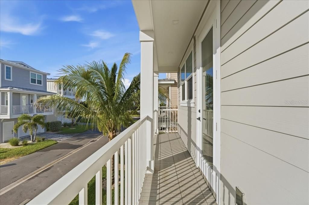 For Sale: $1,900,000 (4 beds, 3 baths, 1783 Square Feet)