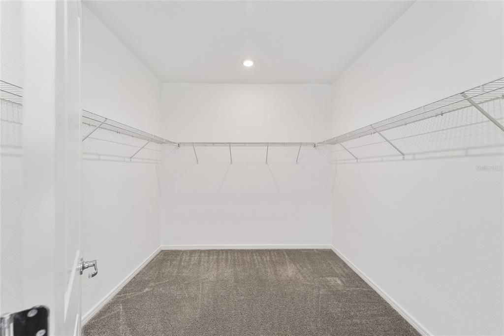 En Renta: $2,400 (3 camas, 2 baños, 1663 Pies cuadrados)