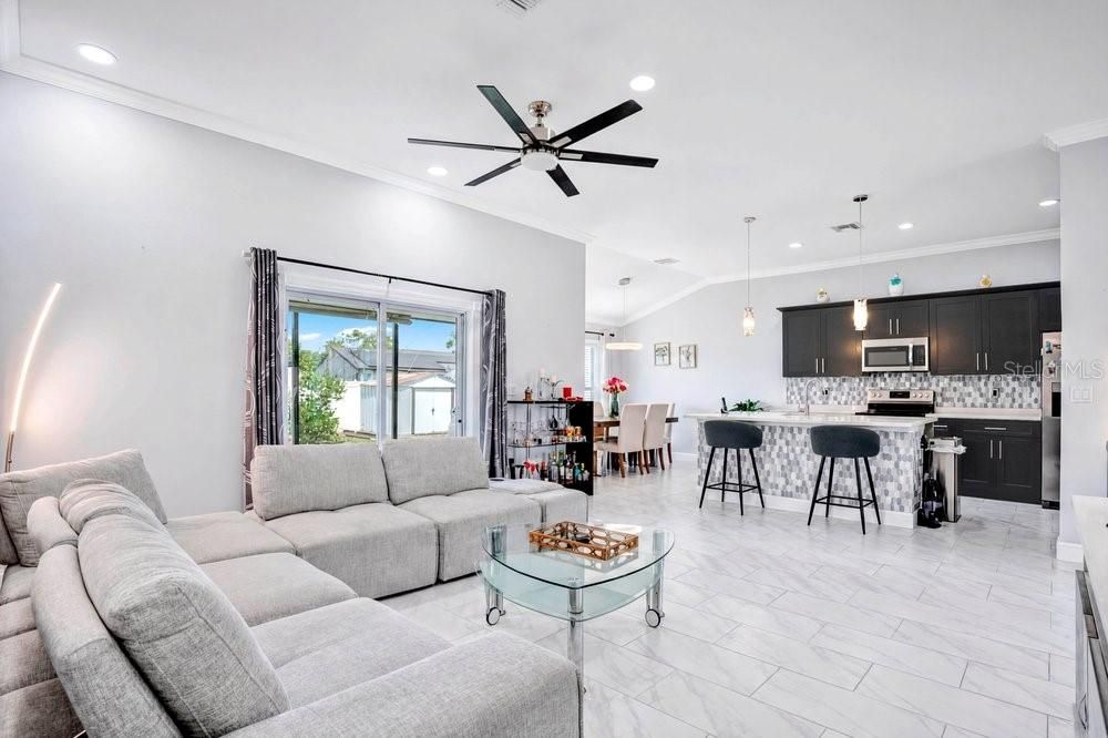 En Venta: $359,999 (3 camas, 2 baños, 1633 Pies cuadrados)