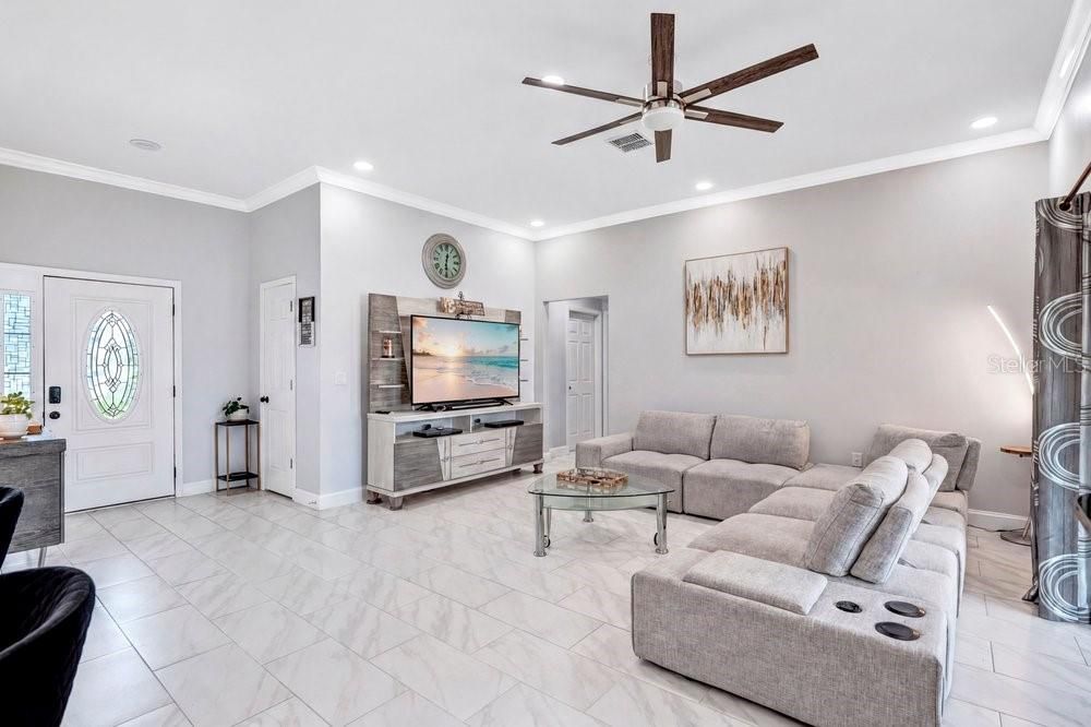 En Venta: $359,999 (3 camas, 2 baños, 1633 Pies cuadrados)
