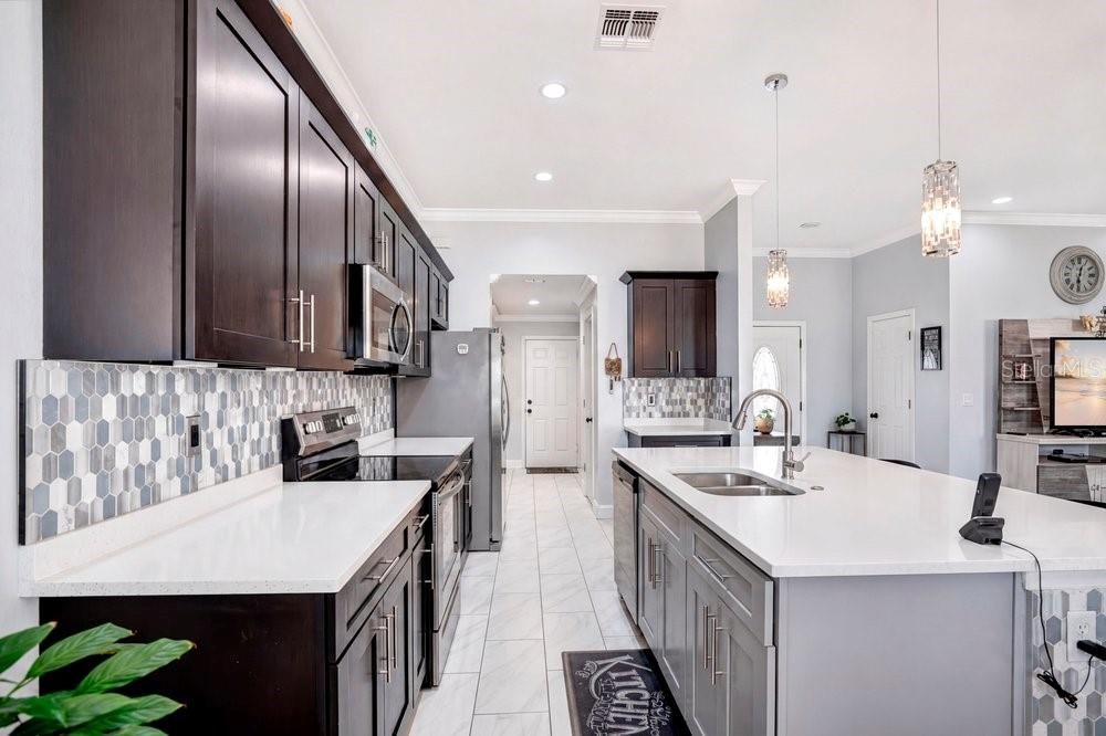 En Venta: $359,999 (3 camas, 2 baños, 1633 Pies cuadrados)