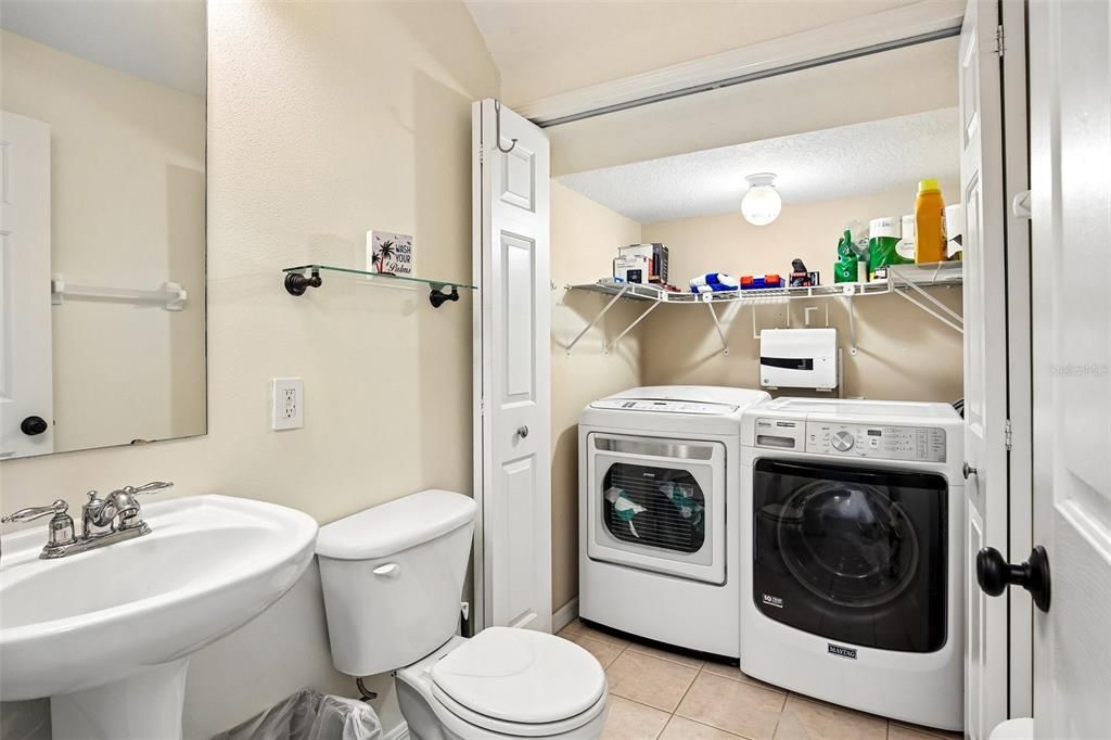На продажу: $239,000 (2 спален, 2 ванн, 1538 Квадратных фут)