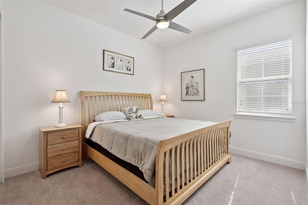 For Sale: $489,000 (3 beds, 3 baths, 2335 Square Feet)