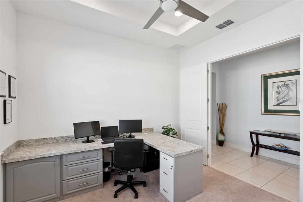 For Sale: $489,000 (3 beds, 3 baths, 2335 Square Feet)
