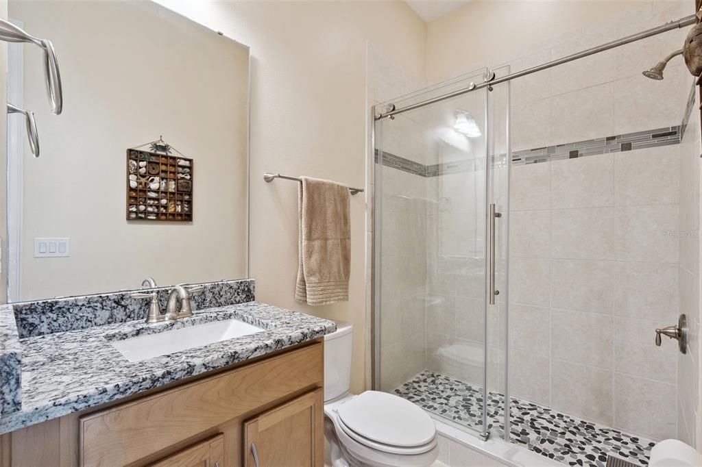 For Sale: $489,000 (3 beds, 3 baths, 2335 Square Feet)