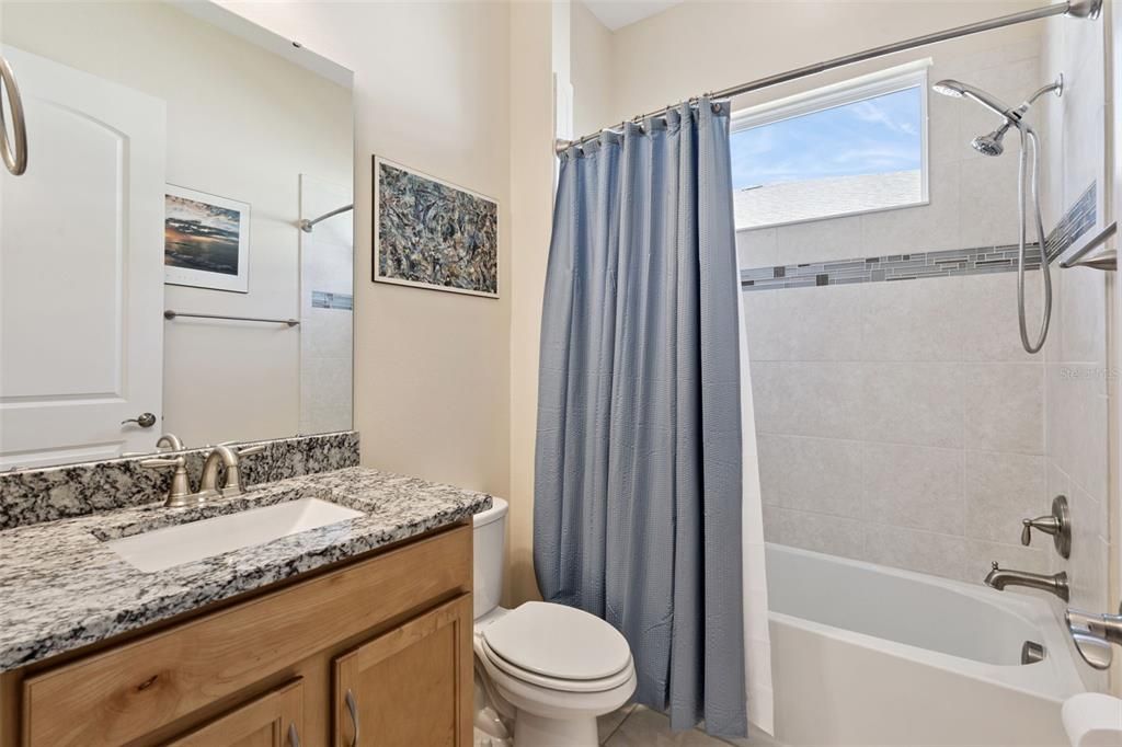 For Sale: $489,000 (3 beds, 3 baths, 2335 Square Feet)