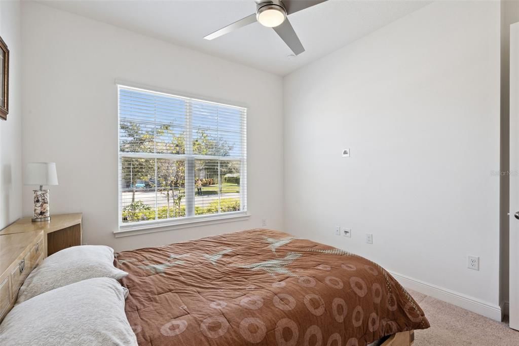 For Sale: $489,000 (3 beds, 3 baths, 2335 Square Feet)