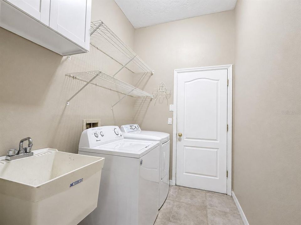 En Renta: $4,495 (4 camas, 3 baños, 2493 Pies cuadrados)