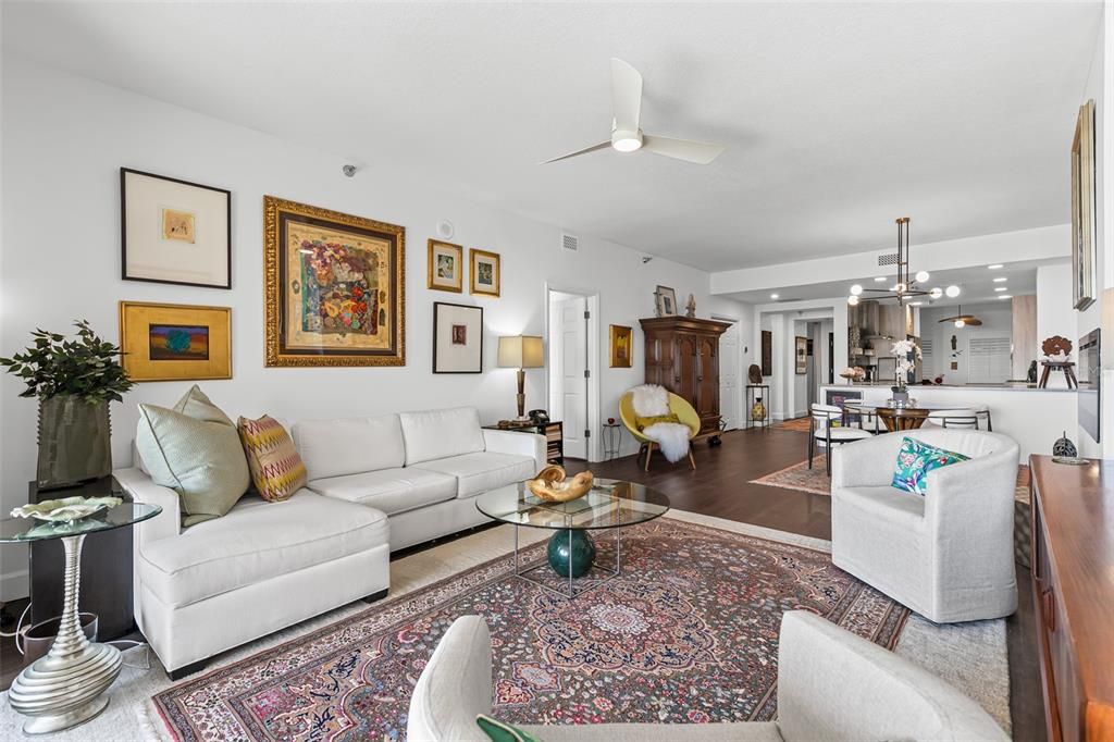 Active With Contract: $699,000 (2 beds, 2 baths, 1490 Square Feet)