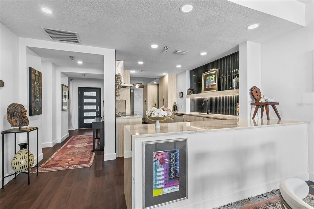 Active With Contract: $699,000 (2 beds, 2 baths, 1490 Square Feet)